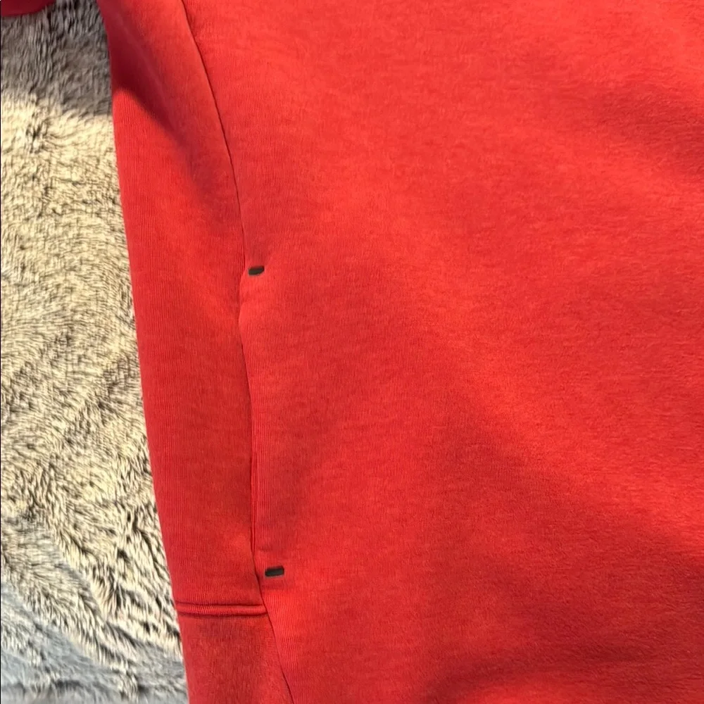 Nike Tech Fleece - Red Hoodie(2024) - Picture 5 of 6